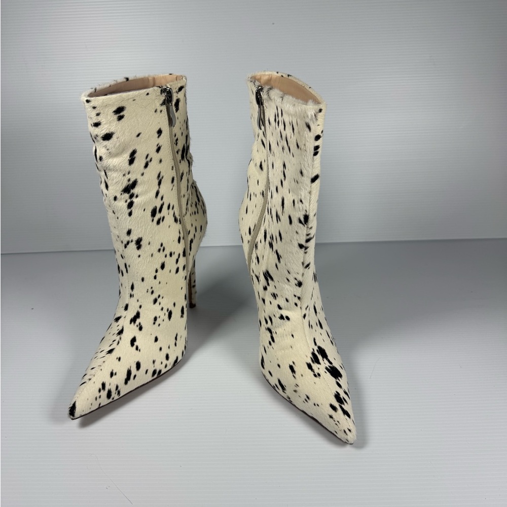 Azalea Wang Tylelor Elegant Dalmatian Calf Hair Stiletto Boot Wht/Blk Size 6 NWT - Picture 3 of 4
